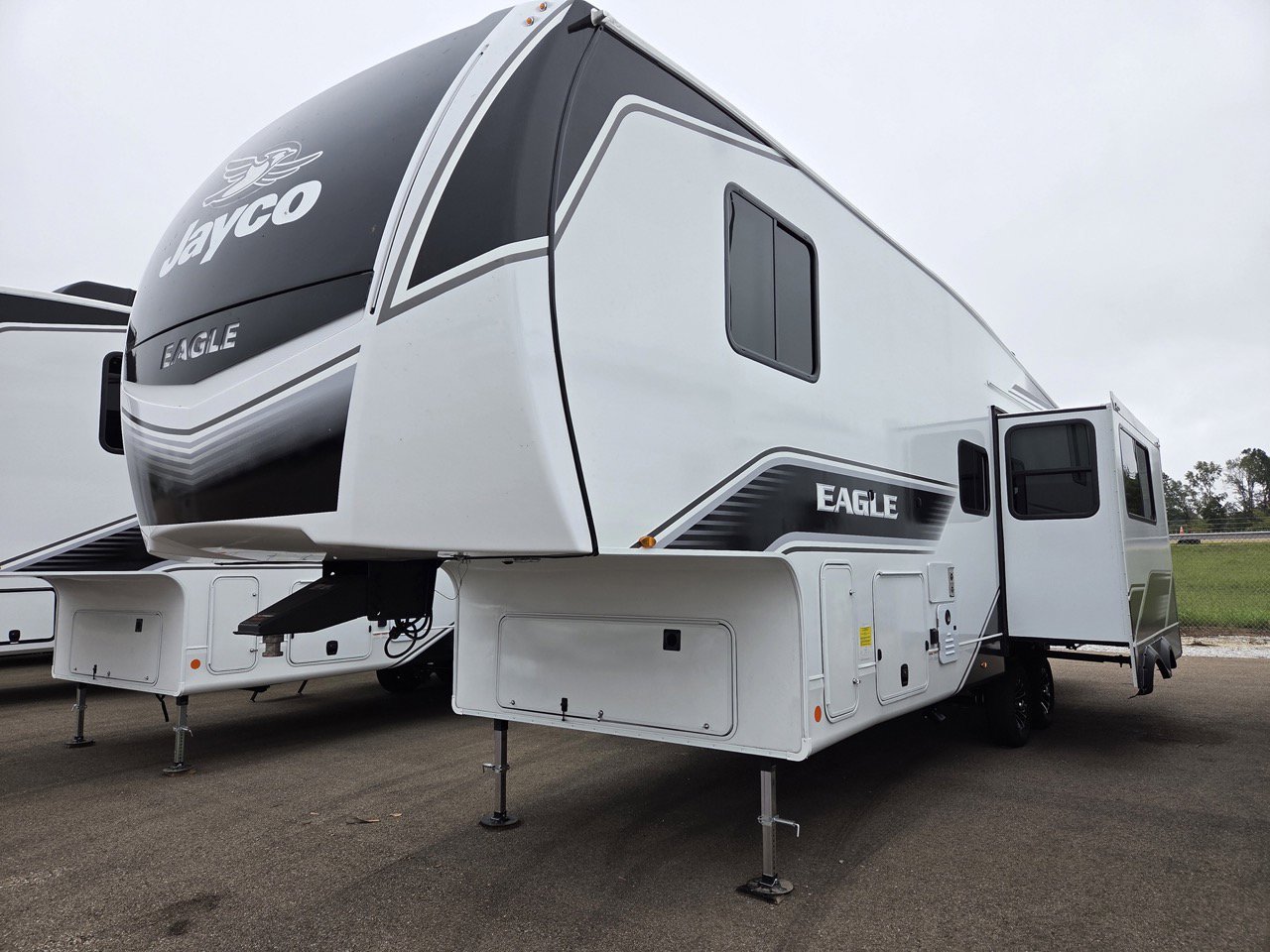 2026 JAYCO EAGLE HT 29DDB - Image 2