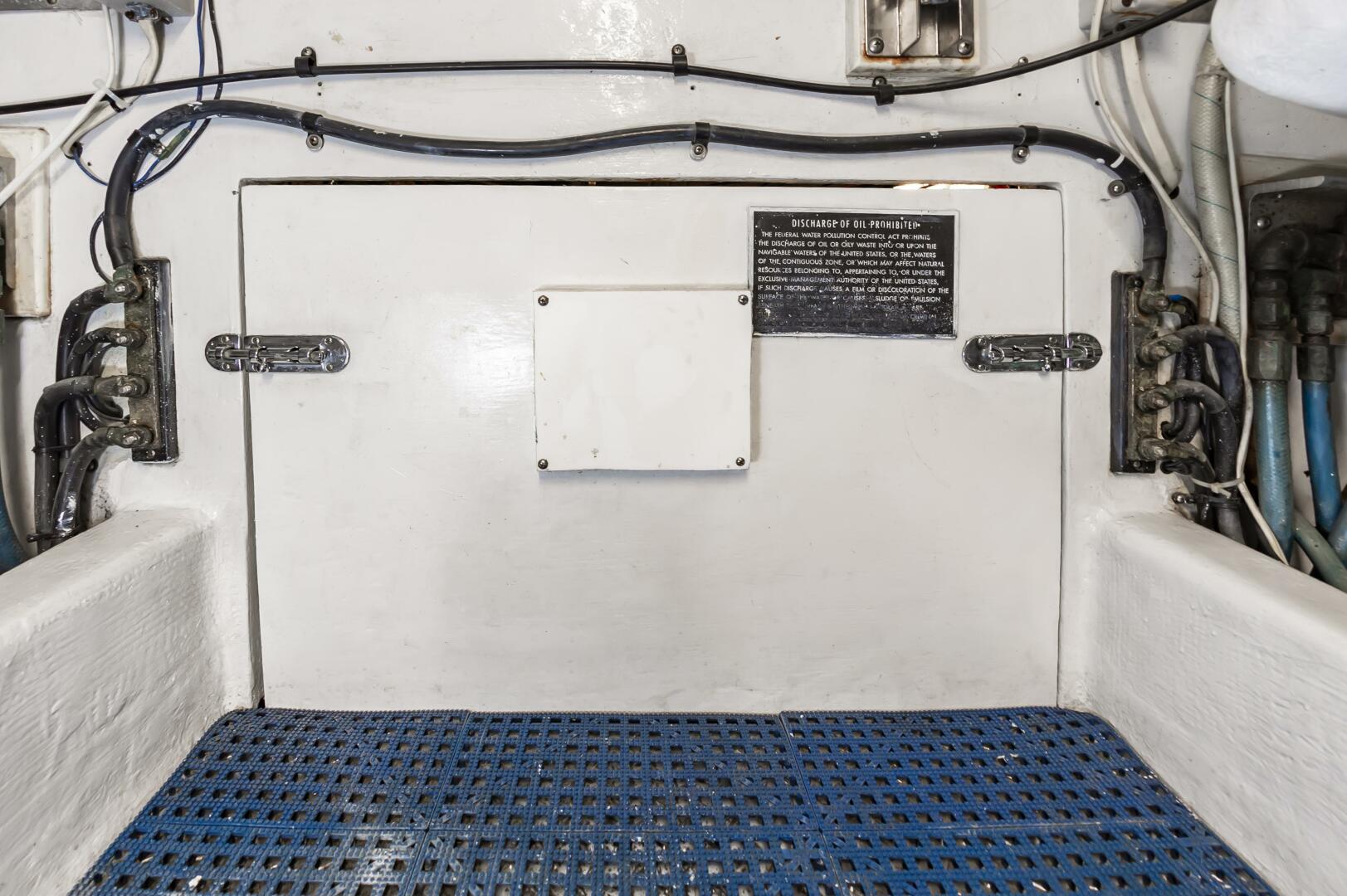 2003 Custom Carolina 40 Layton Express - Image 45