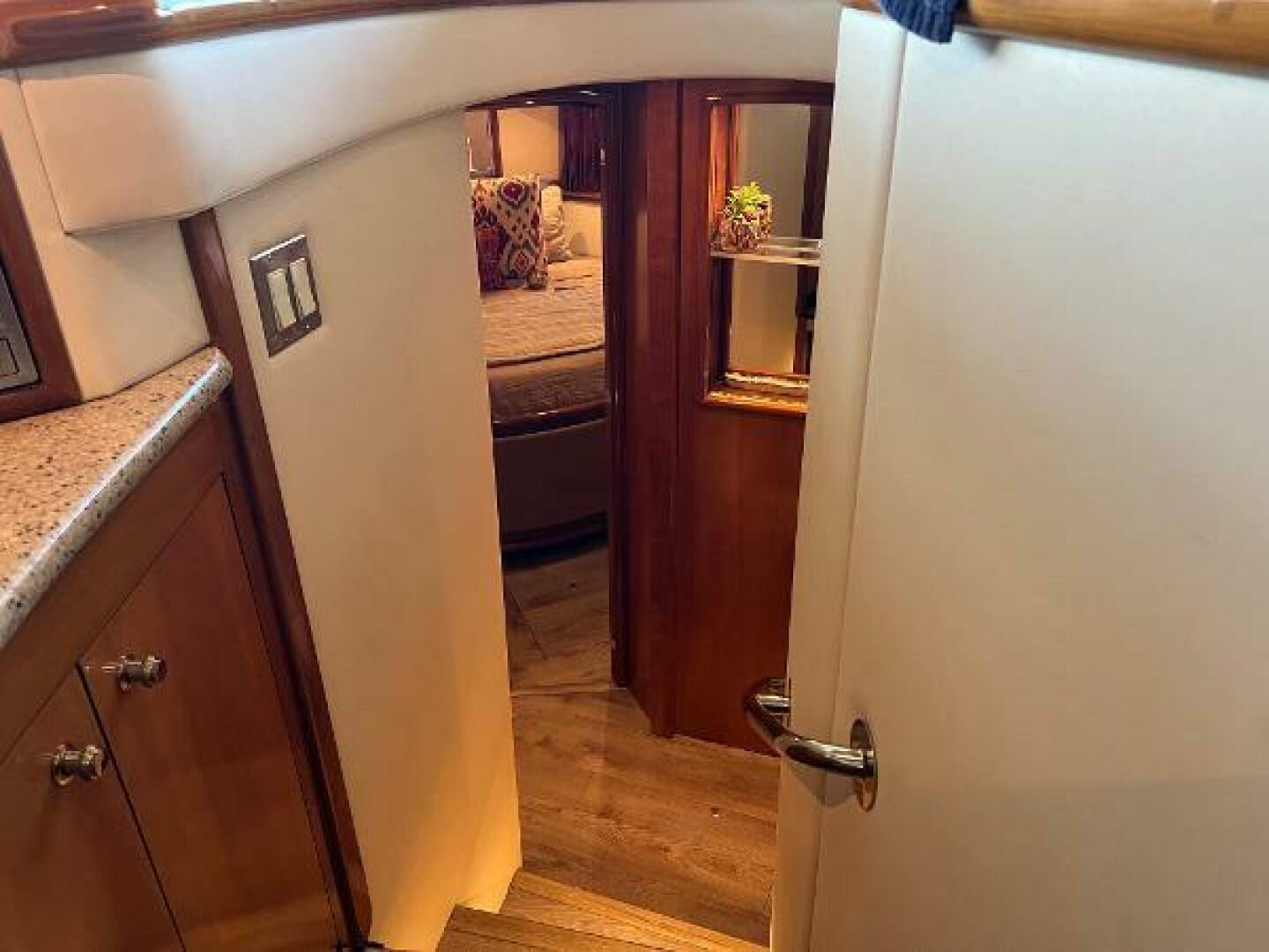 2001 Carver 450 Voyager Pilothouse - Image 65