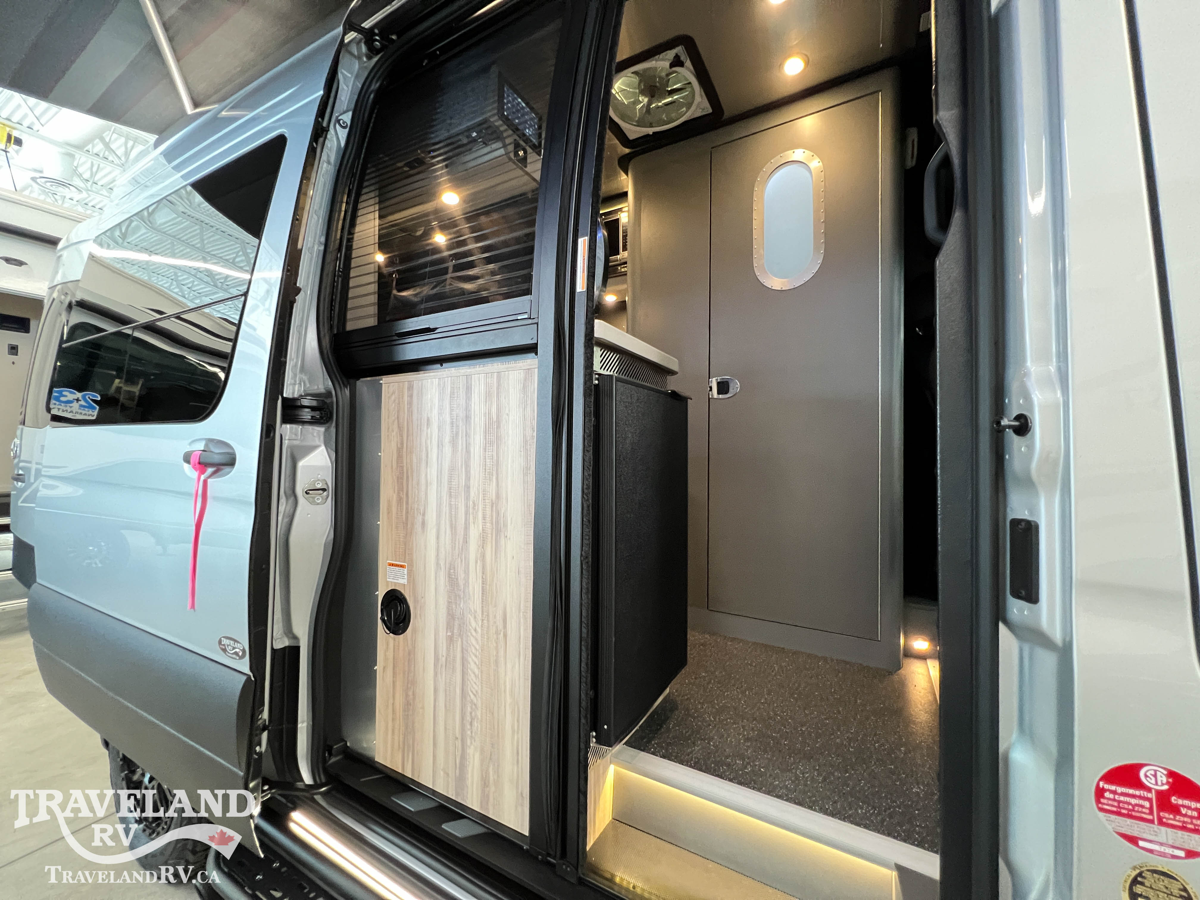 2025 Airstream Interstate 19 X - Image 17