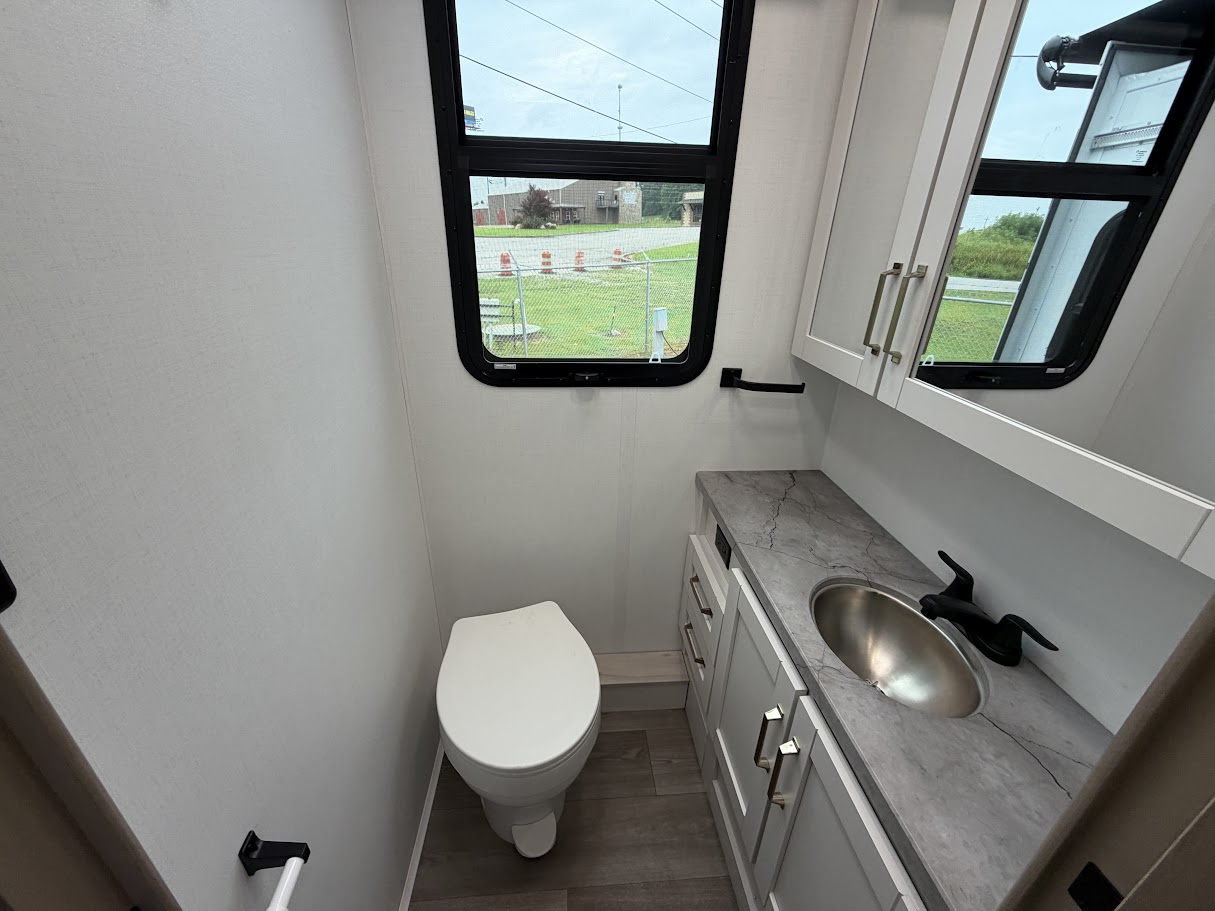 2027 JAYCO GREYHAWK 29MV - Image 51