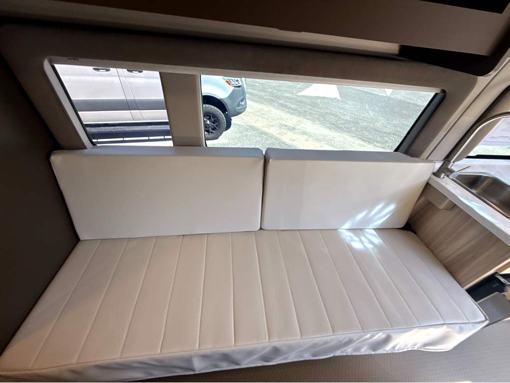 2027 ENTEGRA COACH ETHOS 20T - Image 19