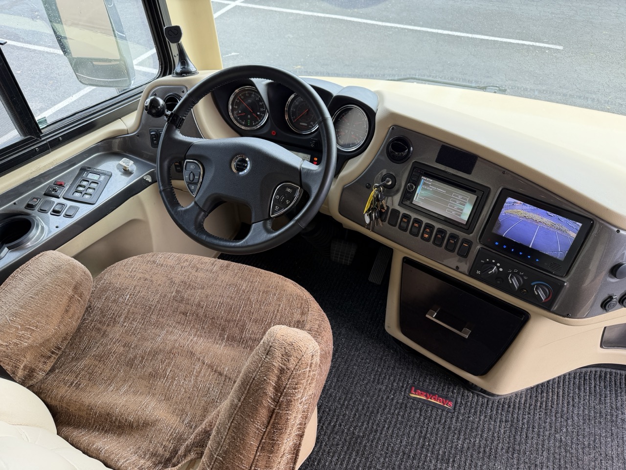 2015 Tiffin Phaeton 40 AH - Image 4