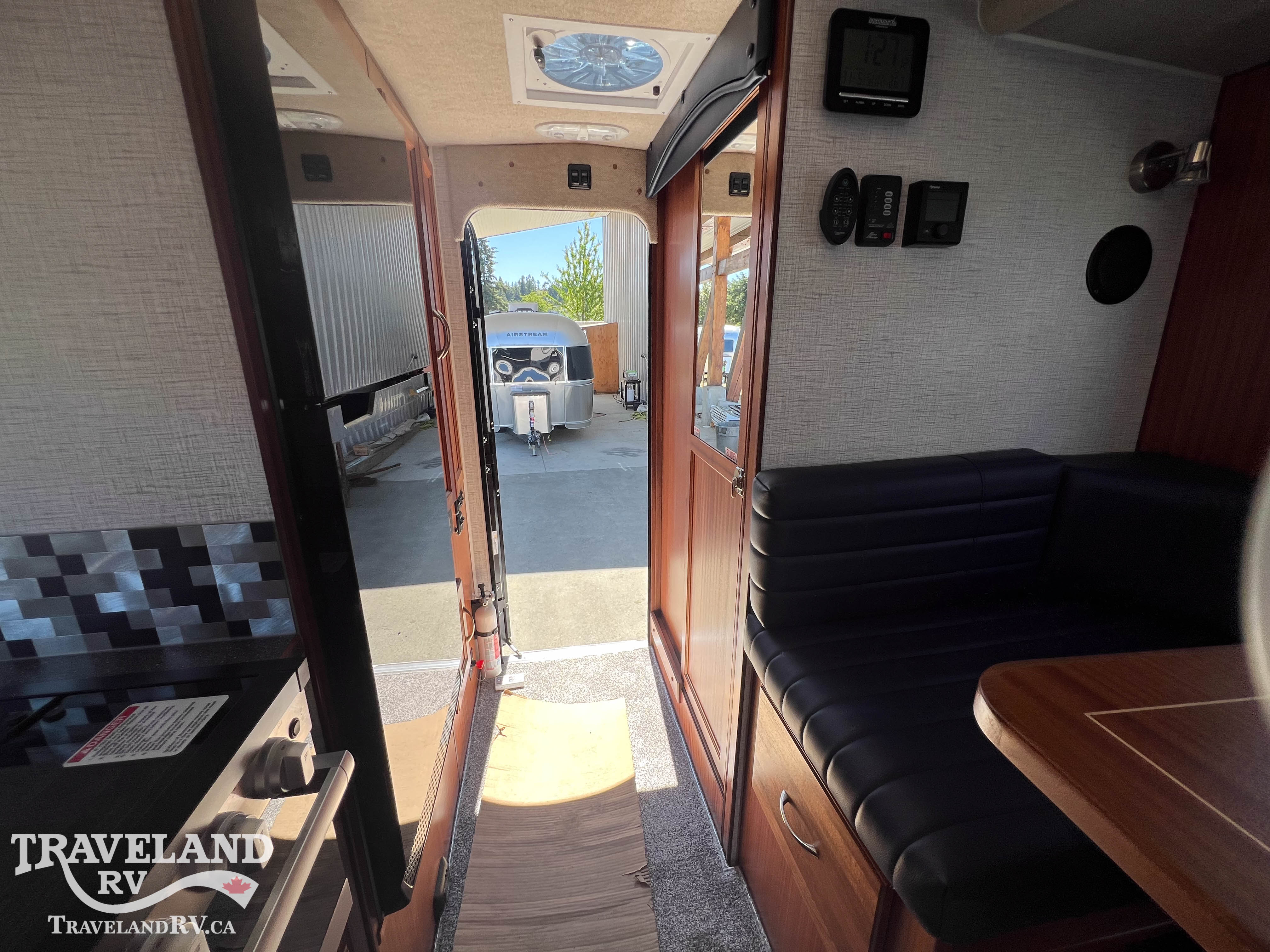 2027 NORTHERN LITE LIMITED EDITION 8-11EX LE WB - Image 7