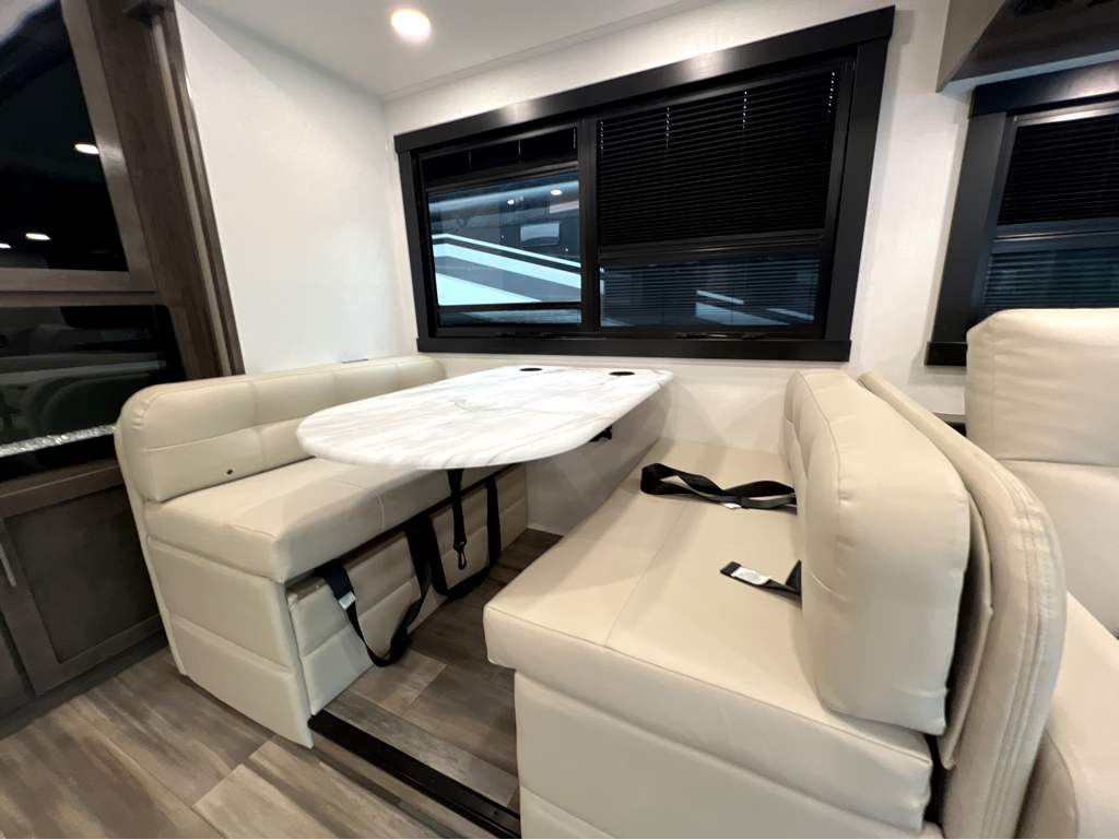 2026 ENTEGRA COACH VISION XL 34G - Image 11