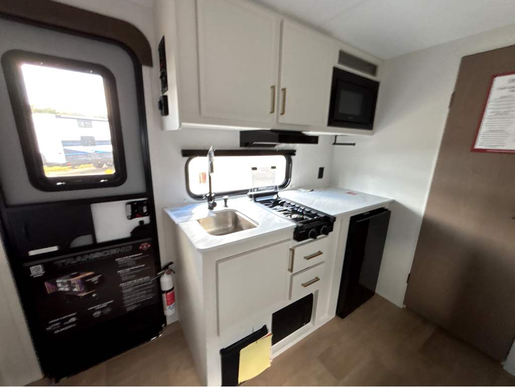 2026 GRAND DESIGN TRANSCEND 151BH - Image 9