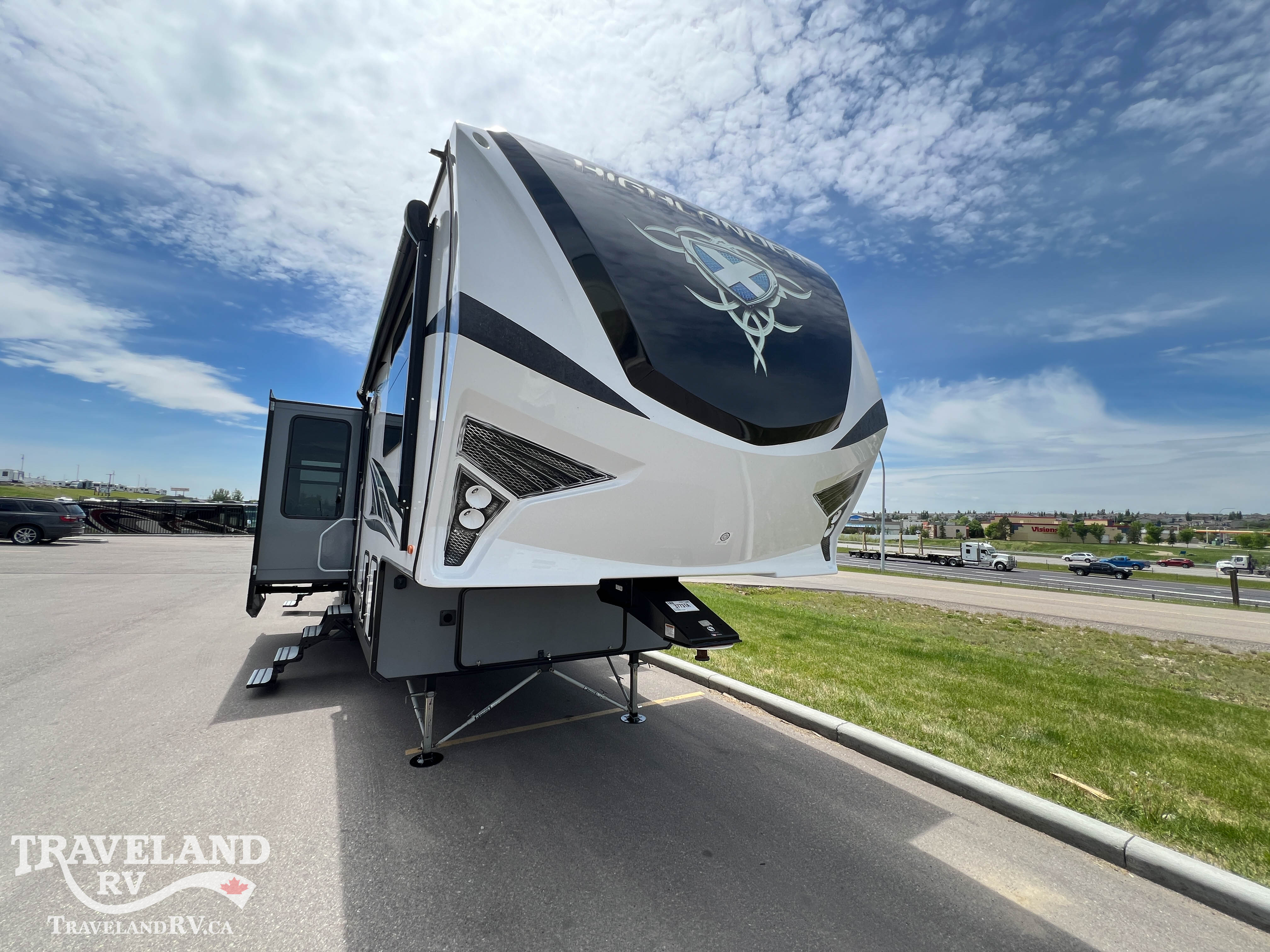 2019 Highland Ridge Highlander HF350H - Image 1