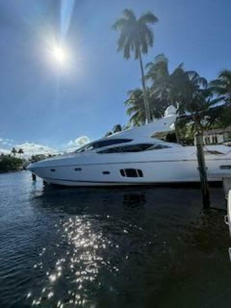 2012 Sunseeker Predator Sport Yacht 74 - Image 16