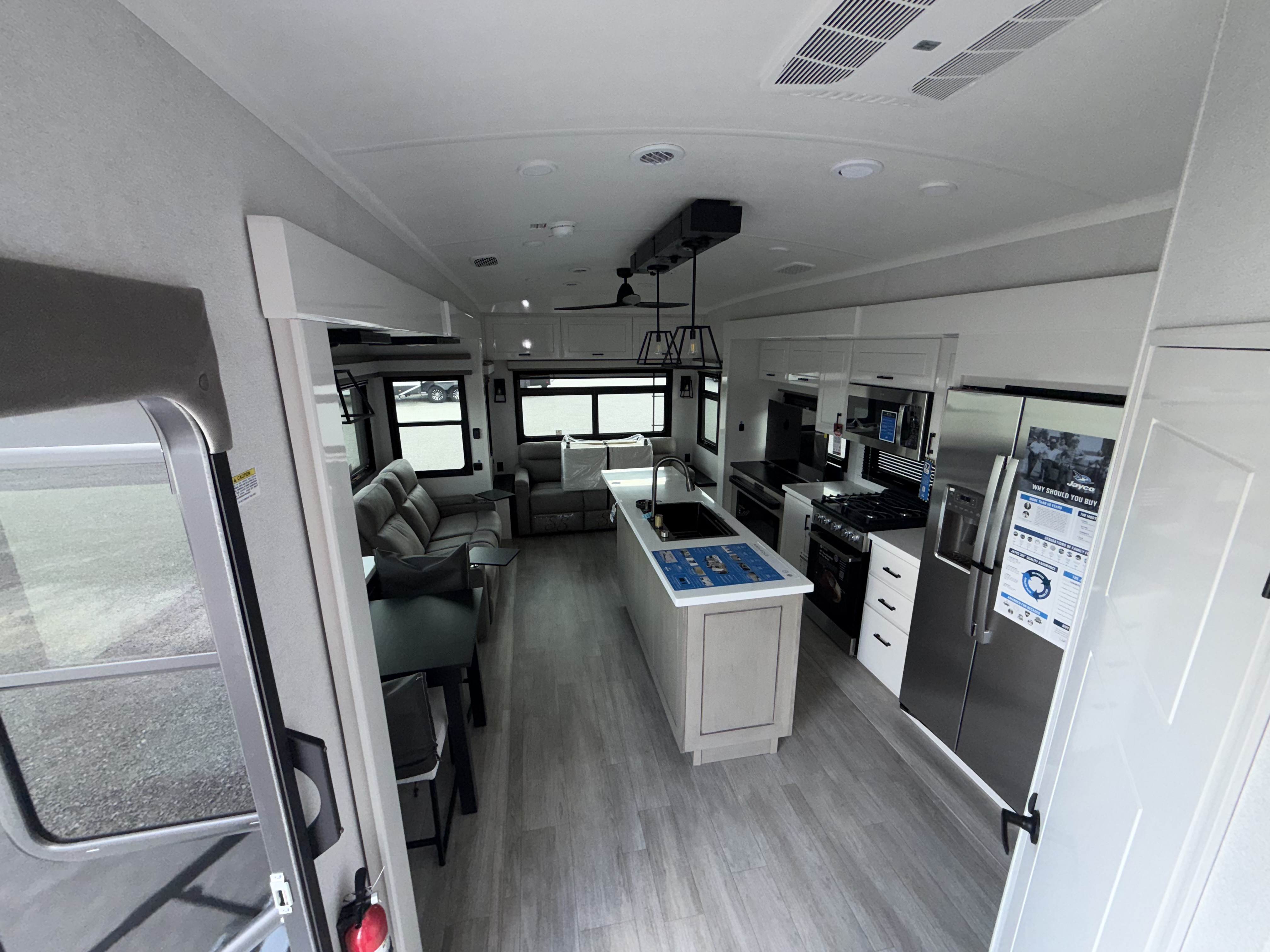 2026 JAYCO PINNACLE 36FBTS - Image 31