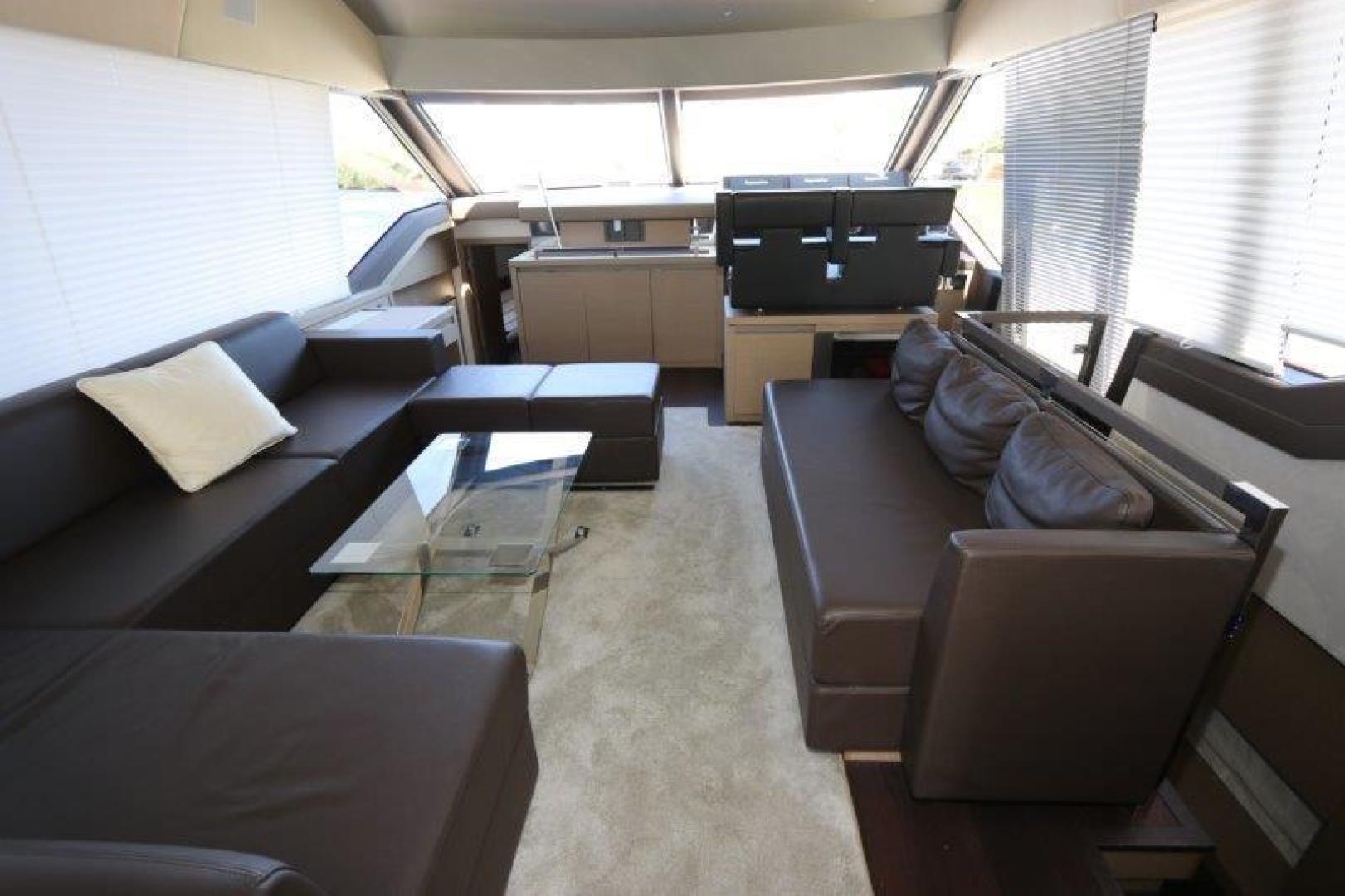 2017 Prestige Motoryacht - Image 11