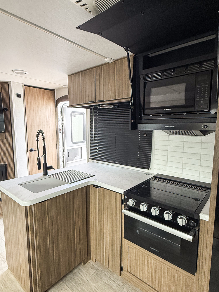 2025 FOREST RIVER SALEM CRUISE LITE 26DBUD - Image 29