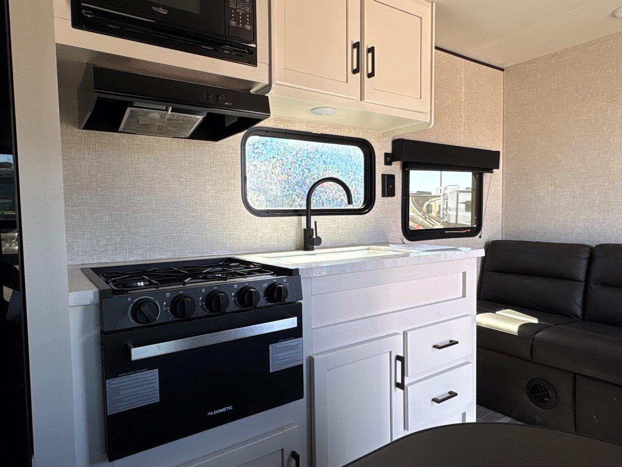 2024 Jayco Jay Flight SLX 260BHW - Image 10