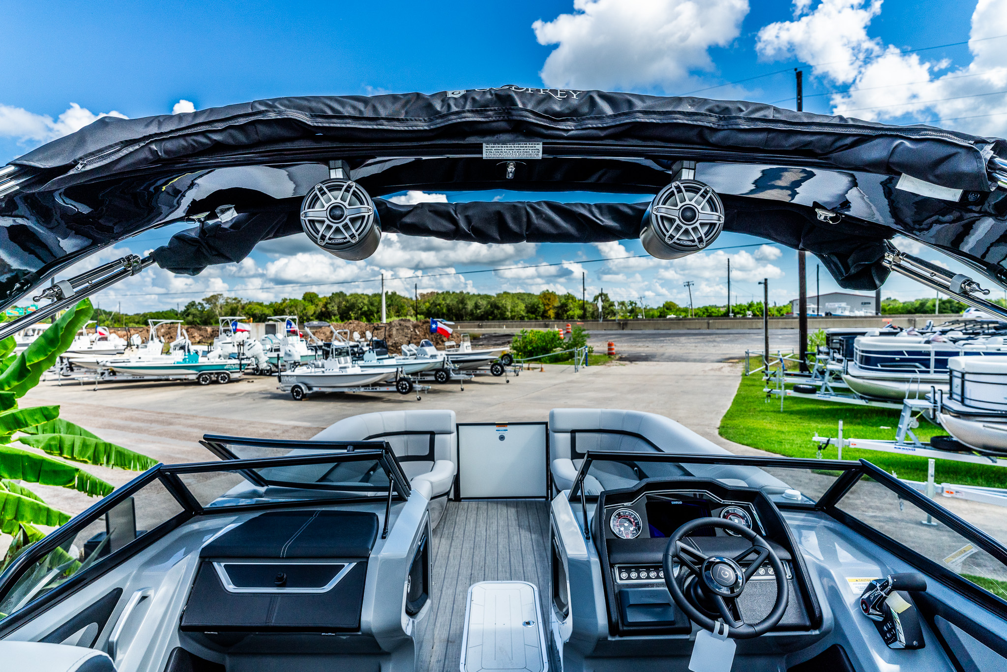 2026 Godfrey AquaPatio 255 ULW - Image 30