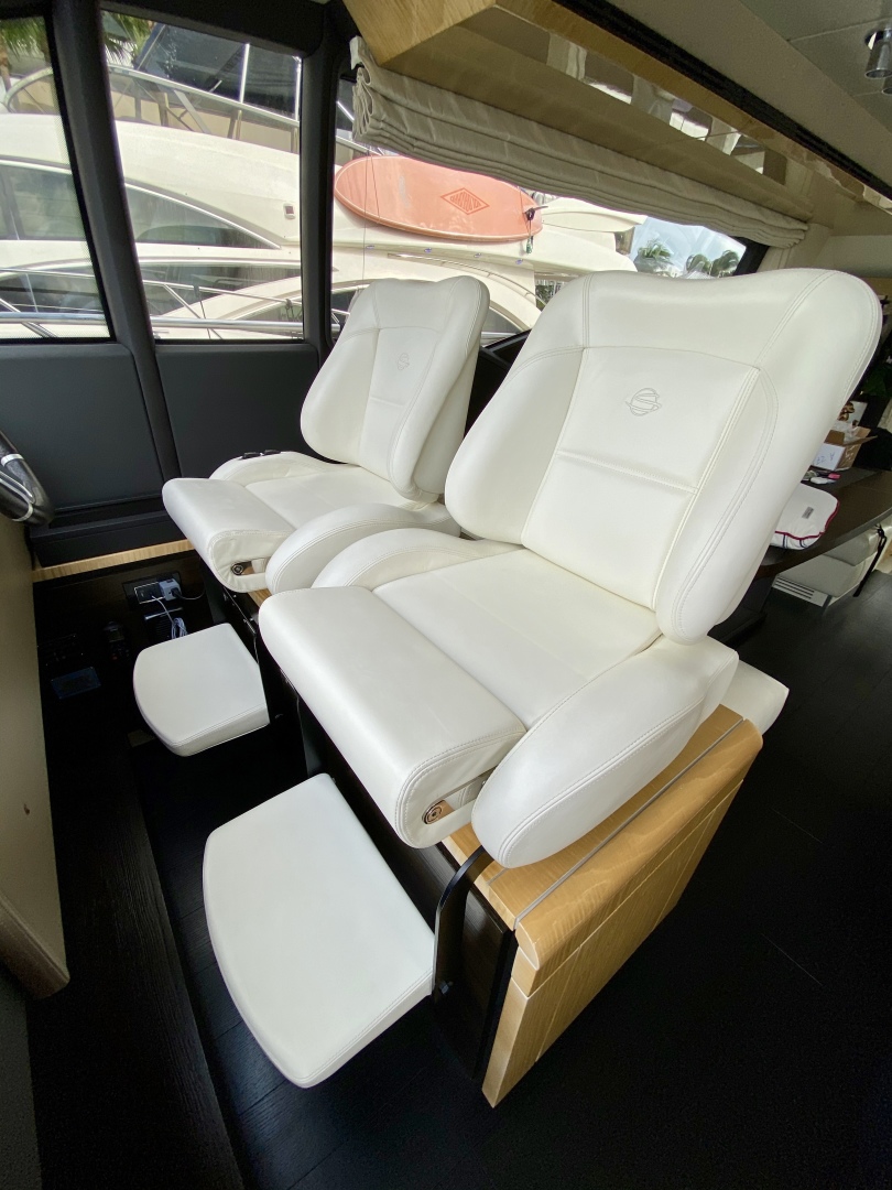 2018 Azimut Flybridge - Image 74