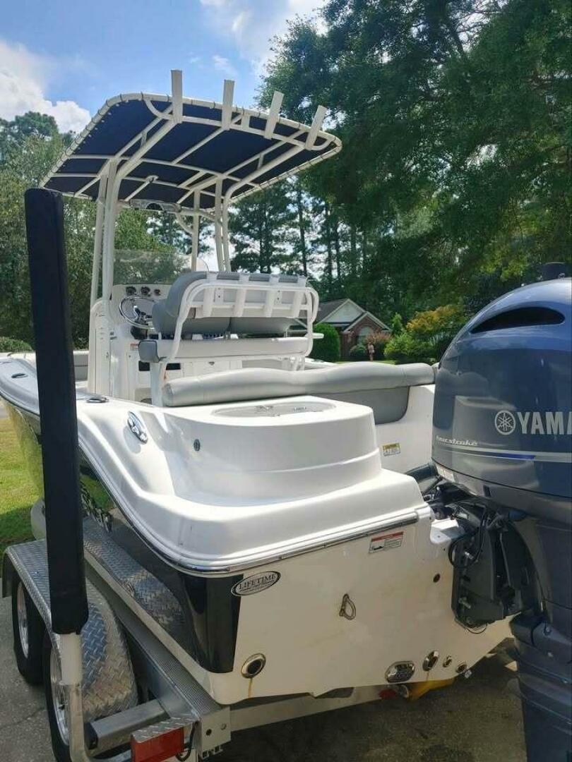 2022 Nauticstar 2102 Legacy Base - Image 5
