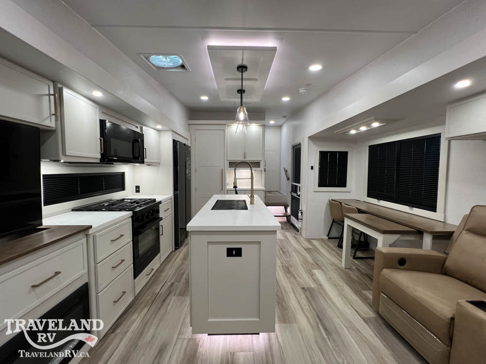 2027 Brinkley RV Model Z 3100 - Image 4