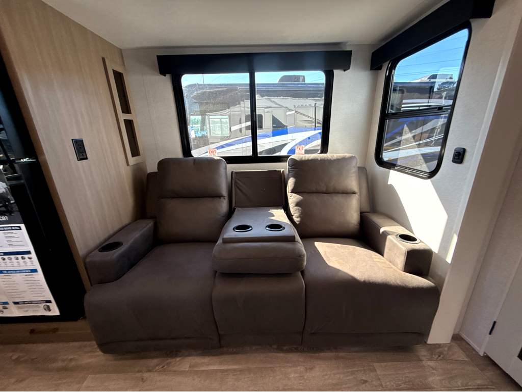 2027 JAYCO EAGLE SLE 24MLE - Image 11