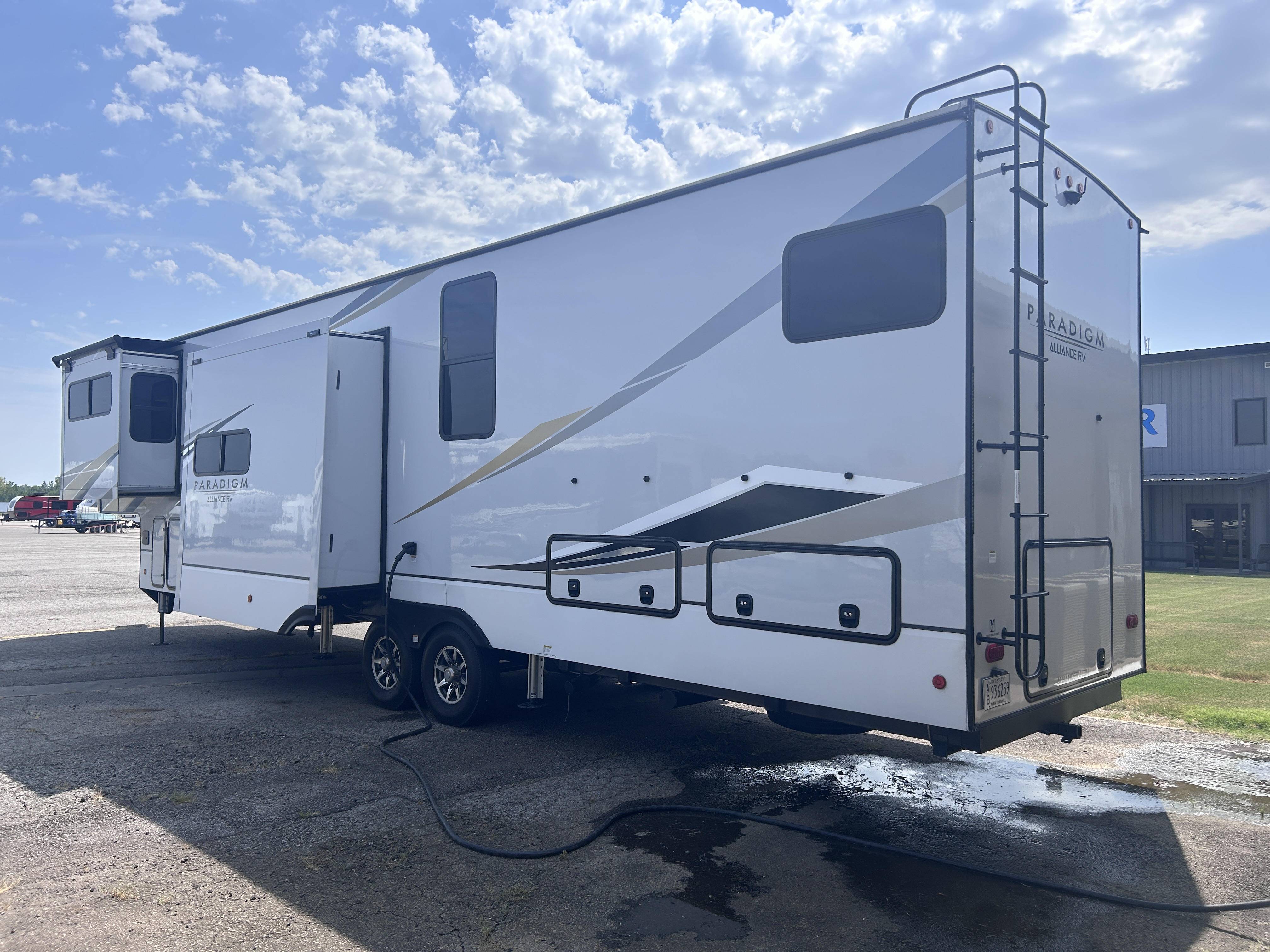 2022 Alliance 385FL PARADIGM - Image 6