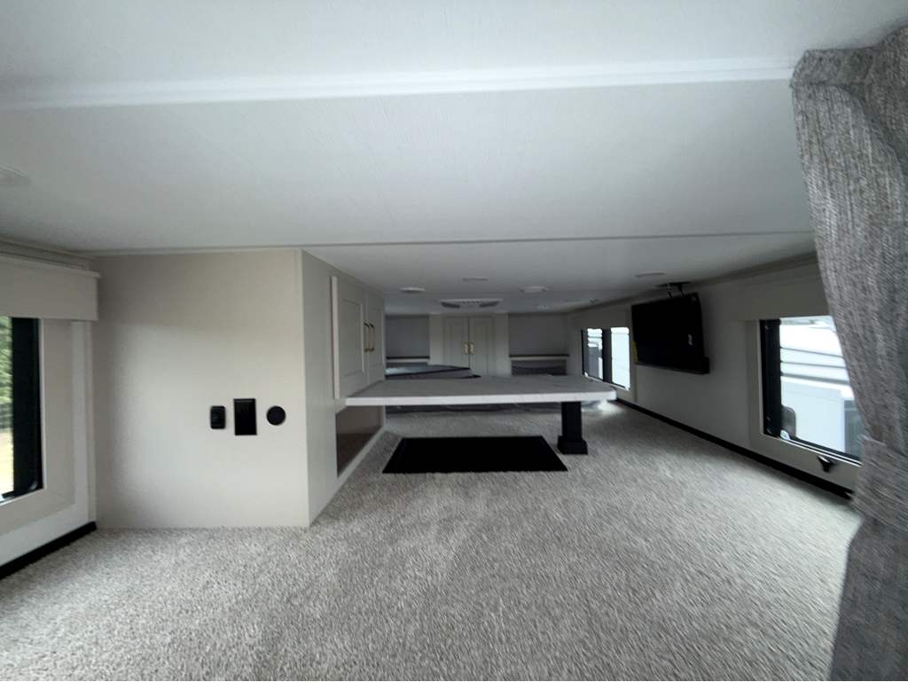 2026 GRAND DESIGN FOUNDATION 42GD - Image 18