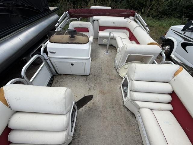2005 PALM BEACH DELUXE SE 220 - Image 8