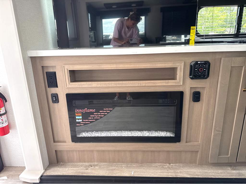 2027 JAYCO EAGLE 320MKTS - Image 10