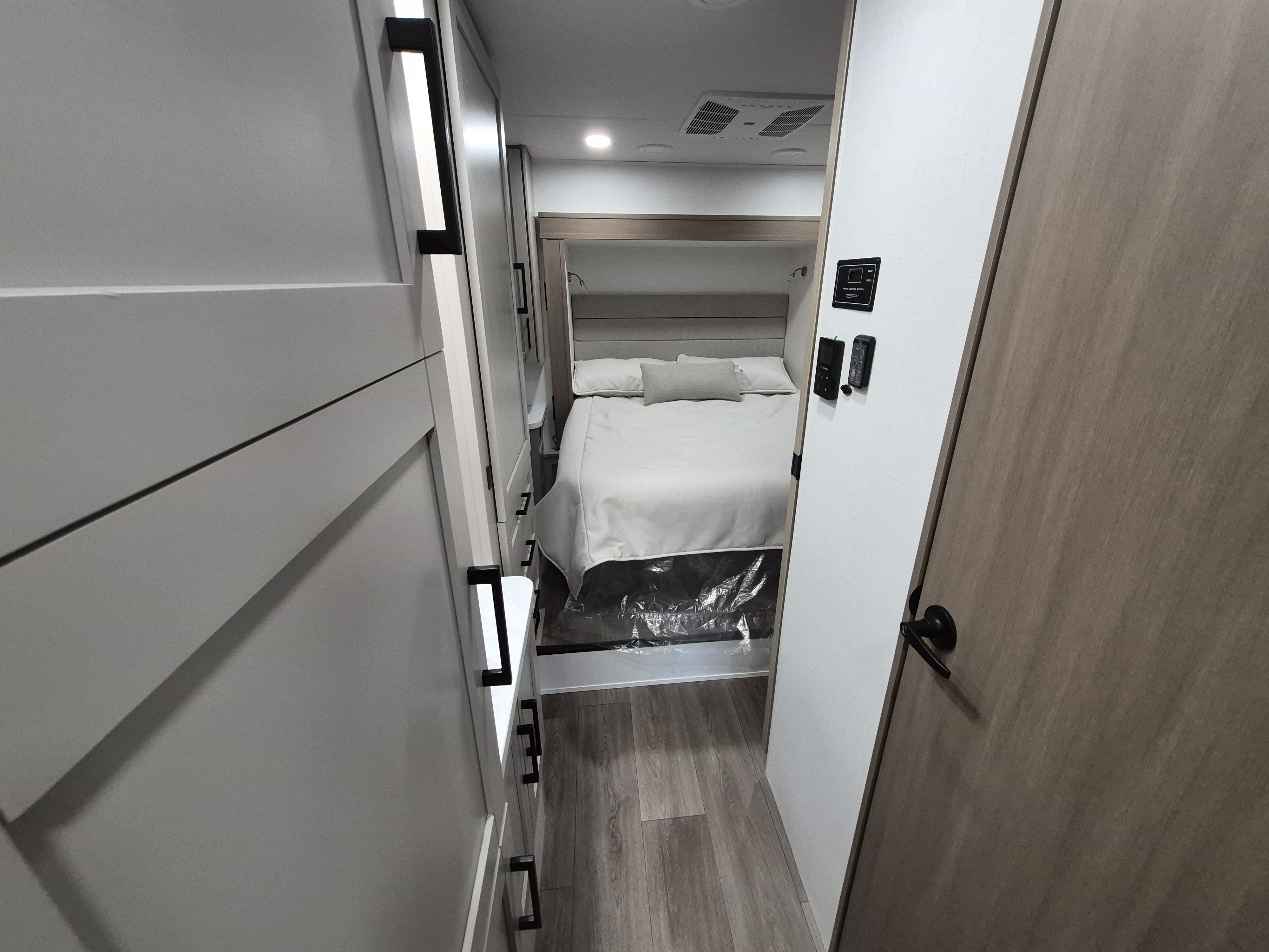 2027 JAYCO GREYHAWK 30Z - Image 29