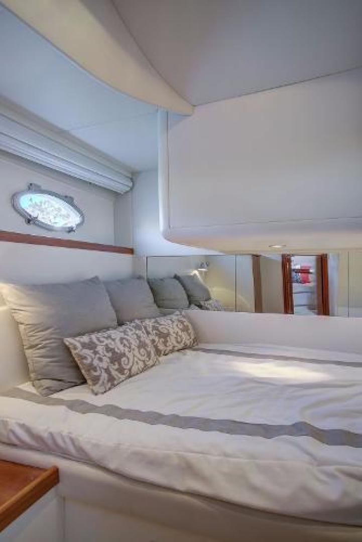 2008 Pershing - Image 27
