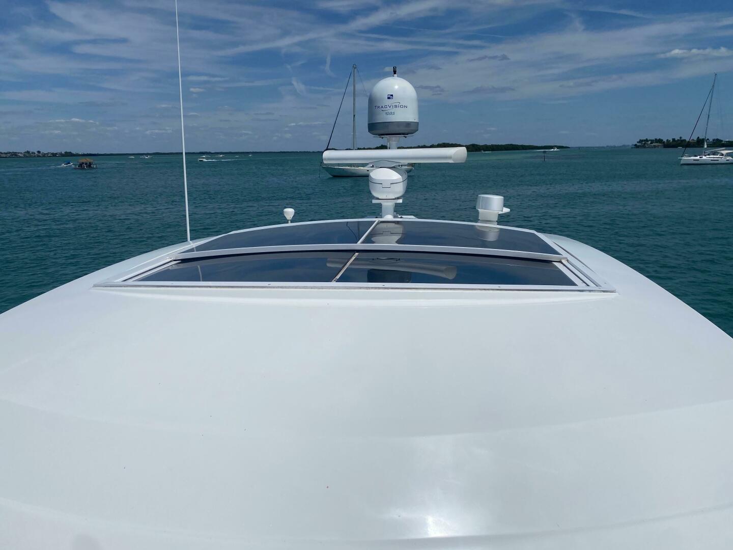2012 Cruisers Yachts 48 Cantius - Image 7