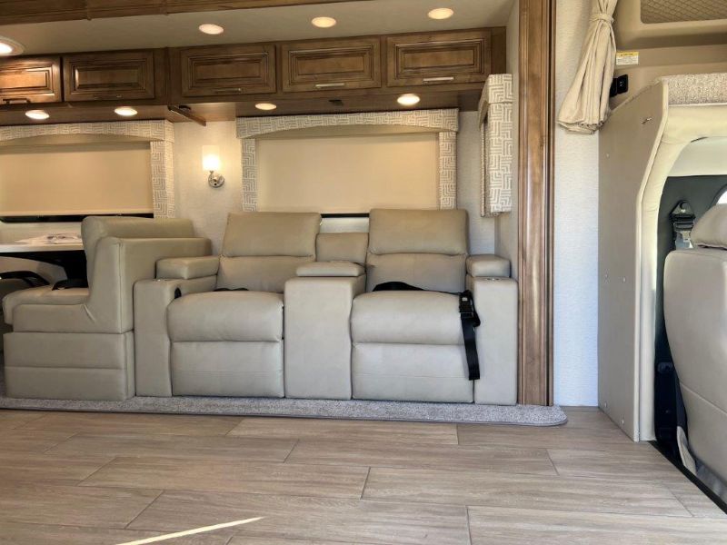 2026 Entegra Coach Accolade XL 37M - Image 3