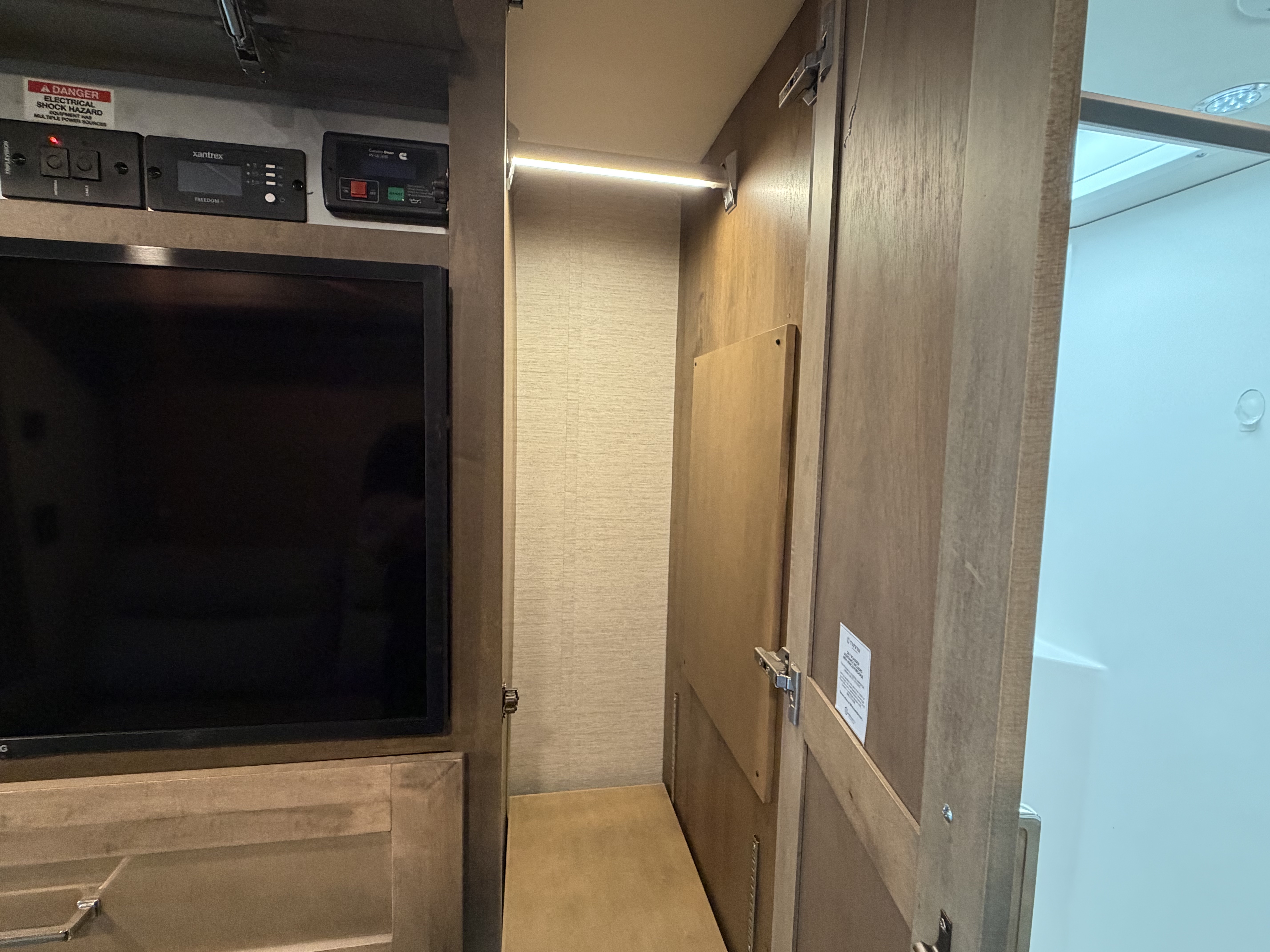 2022 TIFFIN WAYFARER 25 RW - Image 14