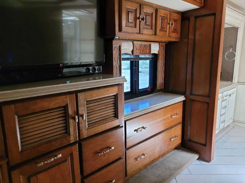 2016 Tiffin Allegro Bus 45 OP - Image 19