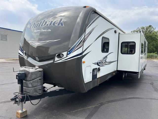 2014 Keystone Outback 323BH - Image 4
