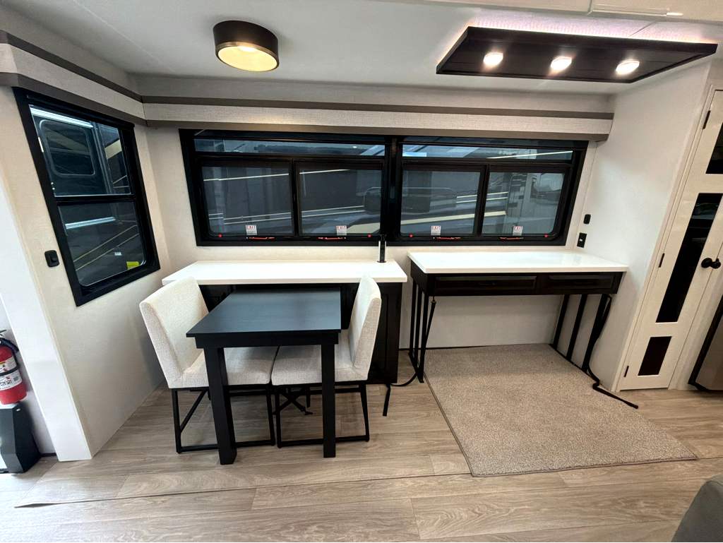 2027 JAYCO PINNACLE 38FBRK - Image 26