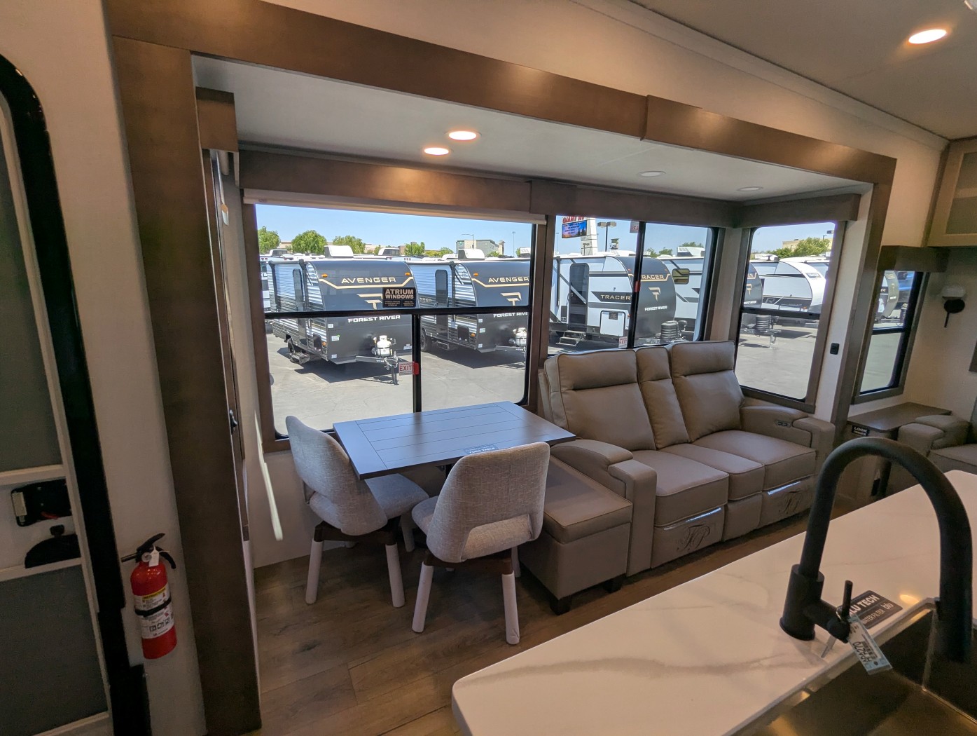 2026 Alliance RV Paradigm 310RL - Image 31