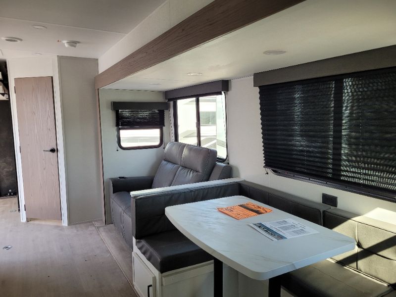 2026 Grand Design Momentum MAV 28MAV - Image 16