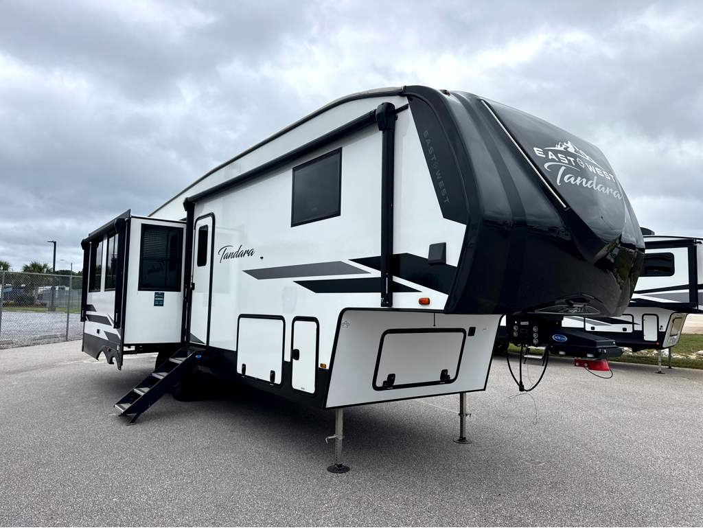 2024 EAST TO WEST TANDARA 320RL - Image 1