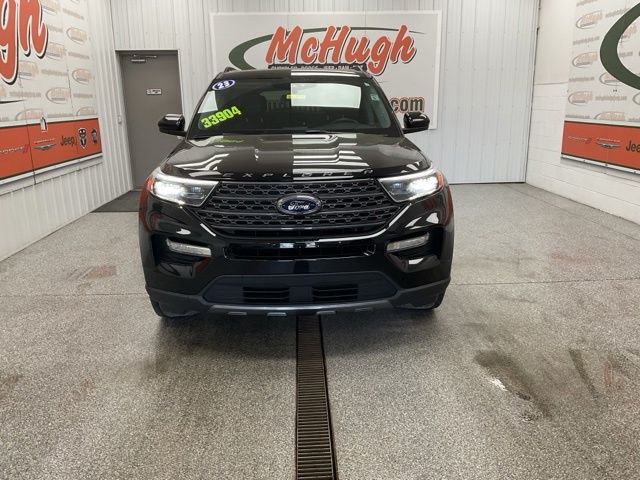 2023 Ford Explorer Utility 4D XLT 4WD - Image 2