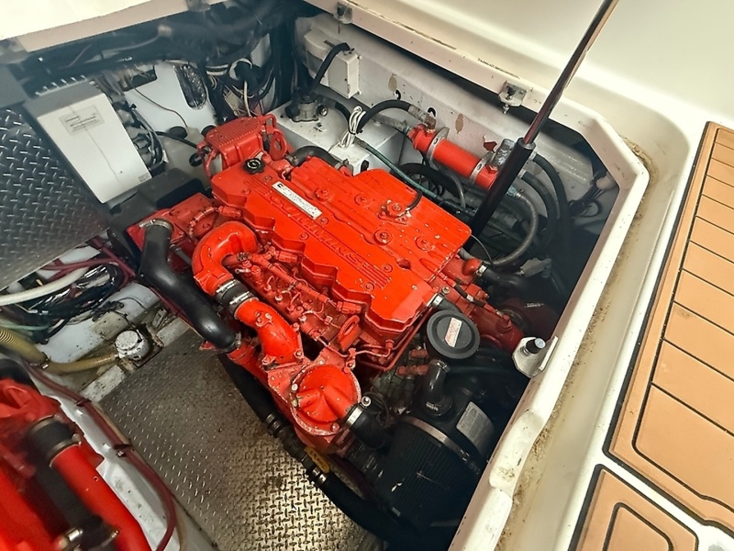2003 Pursuit - Image 5