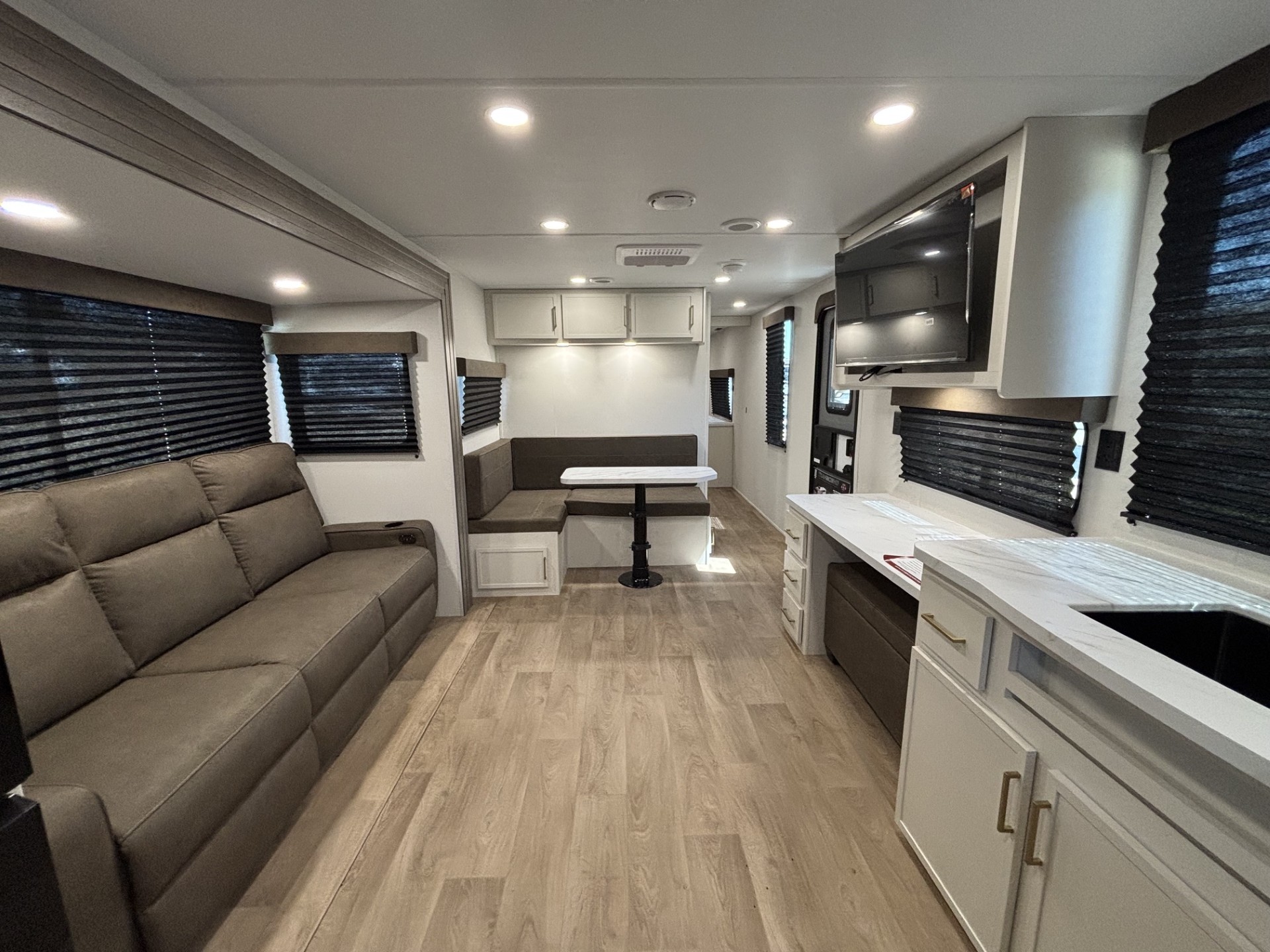 2027 Grand Design Transcend 315RKT - Image 13
