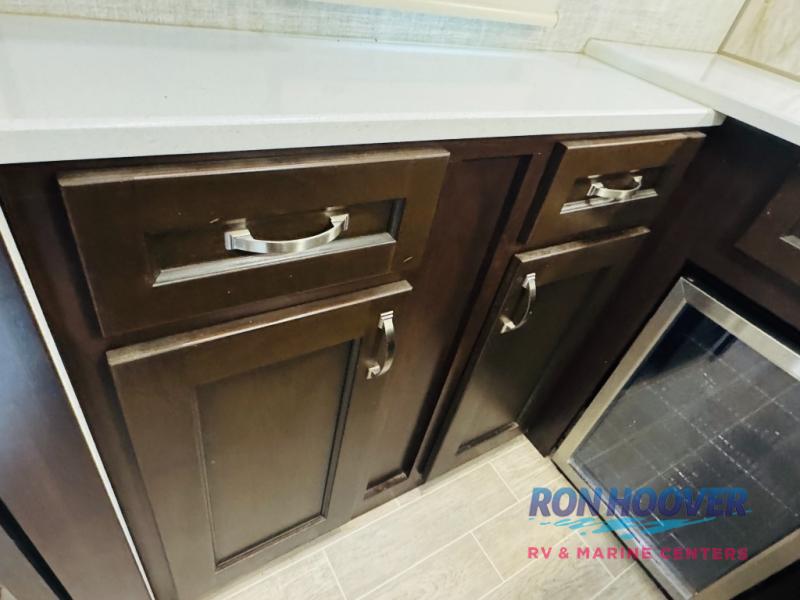 2020 PALOMINO 382FBC - Image 12