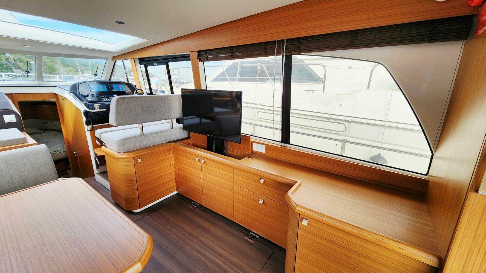 2022 Greenline 40 Hybrid - Image 26