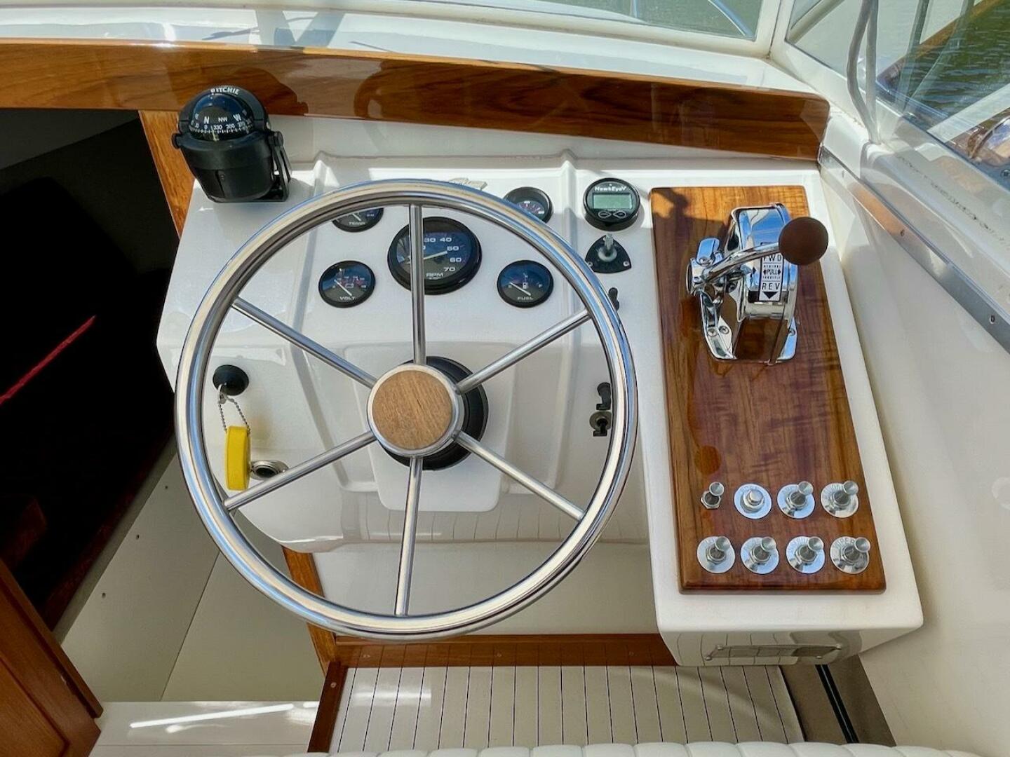 2013 CHRIS-CRAFT Lancer Sportsman Base - Image 19
