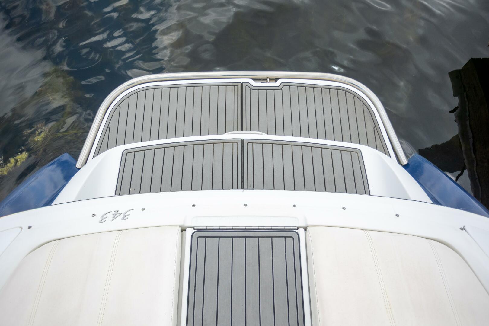 2005 Cobalt 343 - Image 27