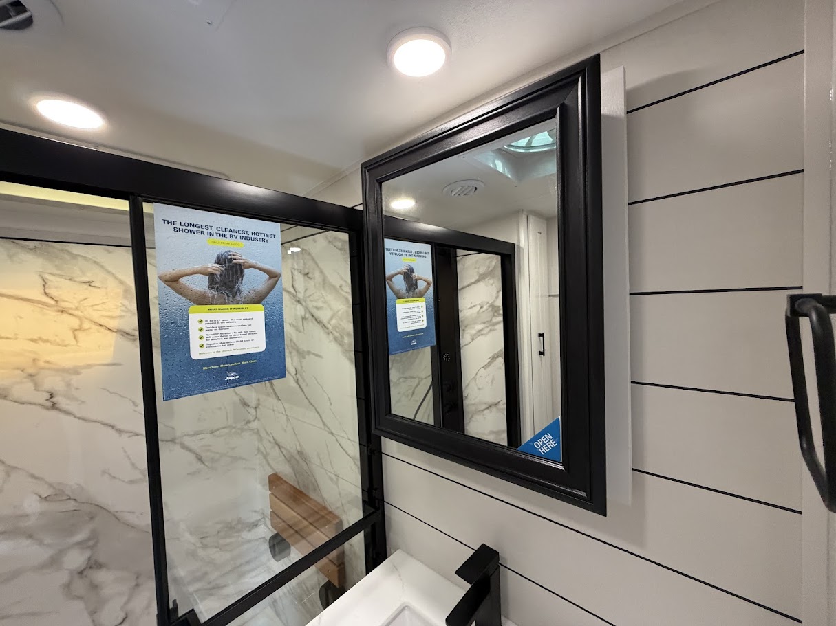 2027 JAYCO PINNACLE 32RLTS - Image 33
