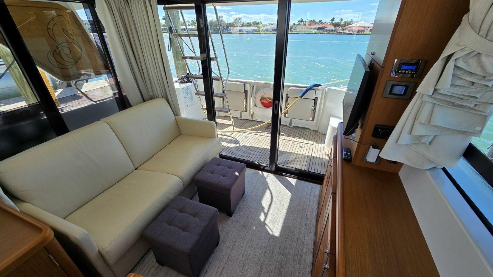 2019 Beneteau Swift Trawler 35 - Image 26