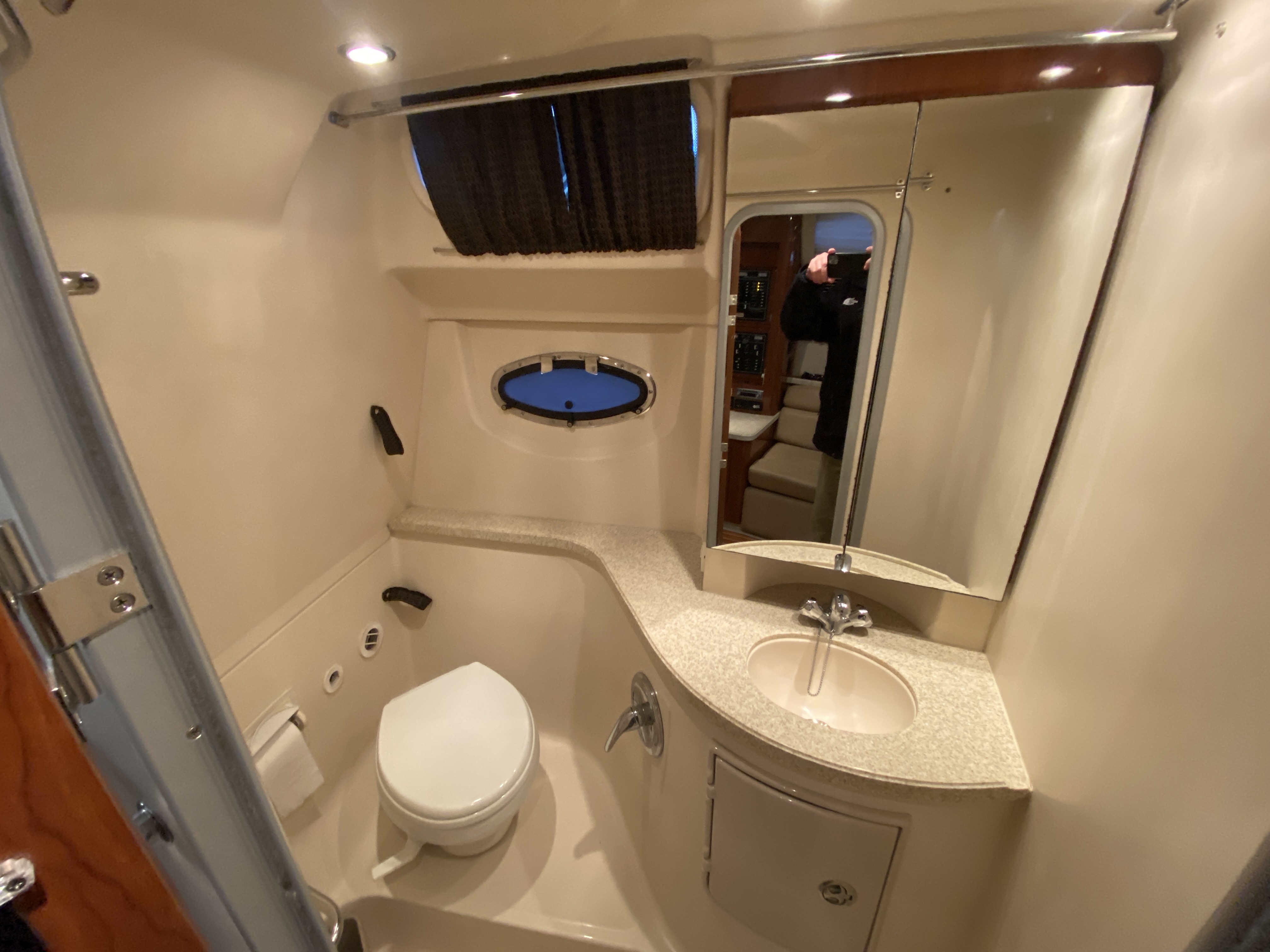 2008 Regal 3360 Window Express - Image 43