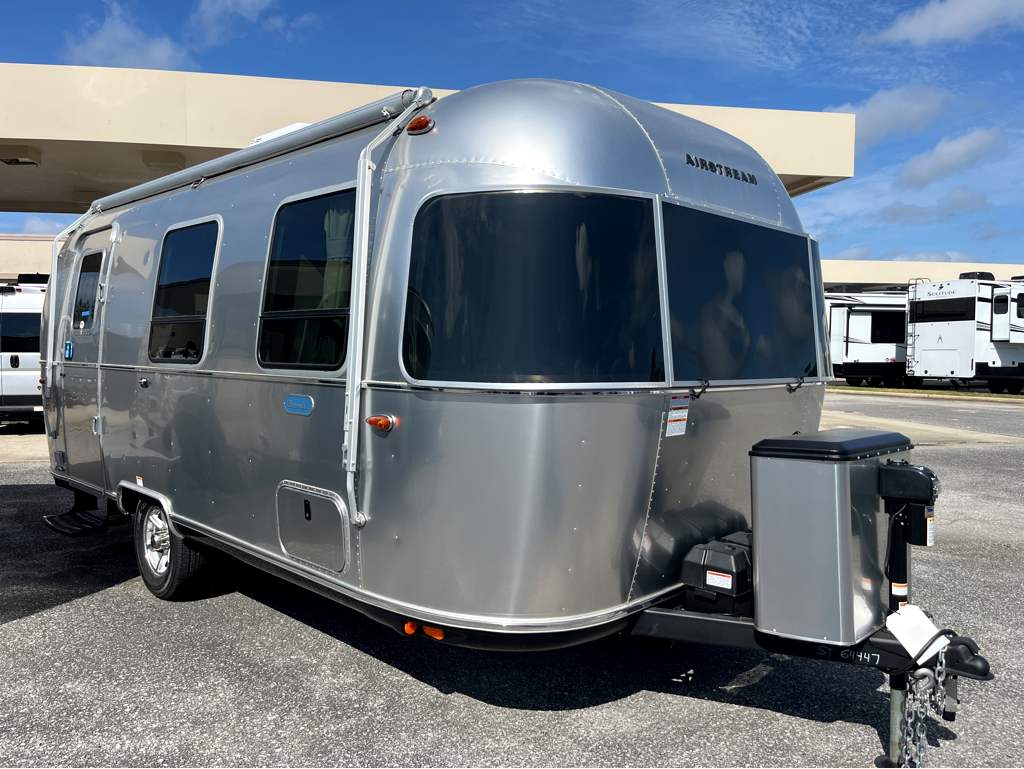 2026 AIRSTREAM BAMBI 22FB - Image 1