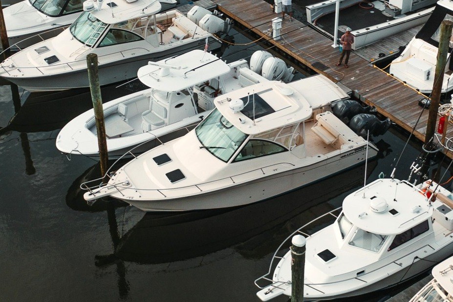 2020 Grady-White Express 330 - Image 6