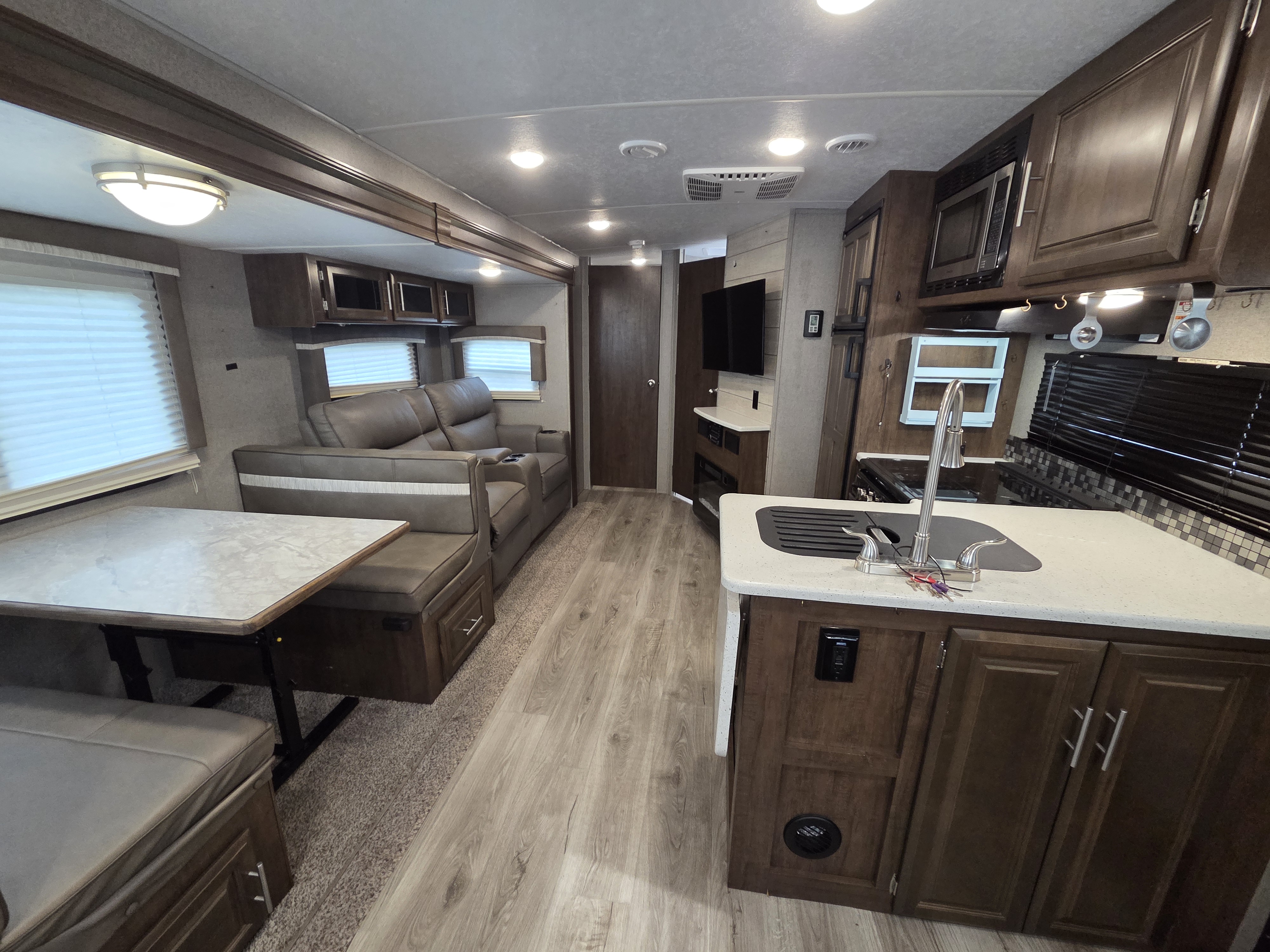 2020 Forest River Flagstaff Super Lite 26RLSW - Image 5