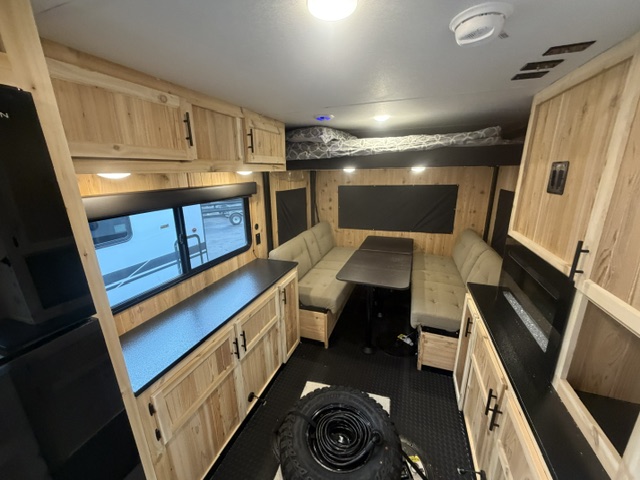 2027 CHEROKEE GREY WOLF 17TRH - Image 15